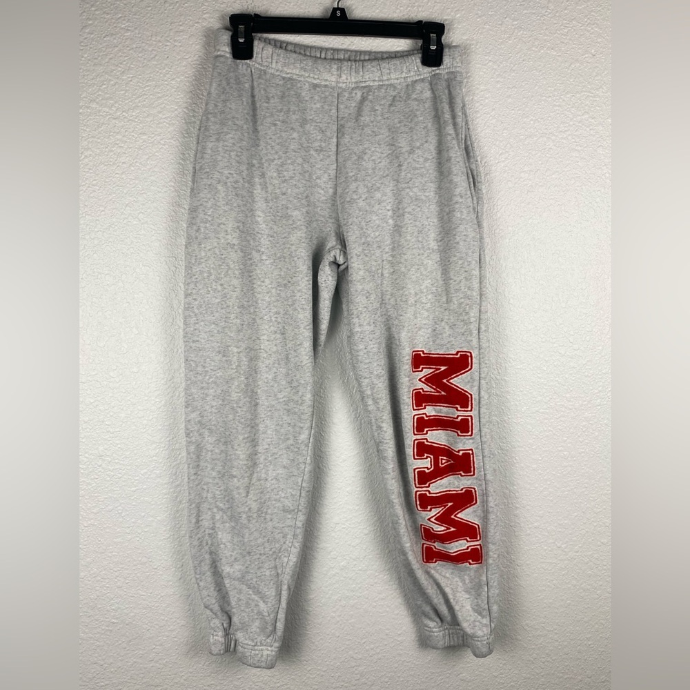 Faded Rose Miami University Basic sweatpants in grey with a red logo Size M